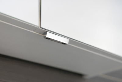 Sapho RIWA galerka s LED osvětlením, 3x dvířka, 121x70x17cm, bílá lesk RIW120-0030