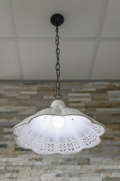Sapho LAMPEDUSA závěsné svítidlo E27, 60W, 230V, IP21, keramické stínítko, mosazný řetěz MC011C