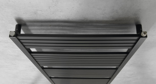 Aqualine TONDI otopné těleso rovné 600x1690 mm, středové připojení, černá mat DT496T